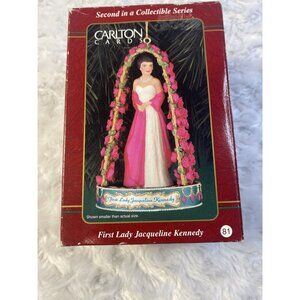 1999 CARLTON ORNAMENT FIRST LADY JACQUELINE KENNEDY 2ND IN SERIES ORIGINAL BOX